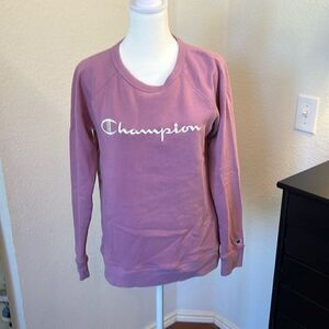 Champion Long Sleeve Lavender Colored Sweatshirt - Size Small